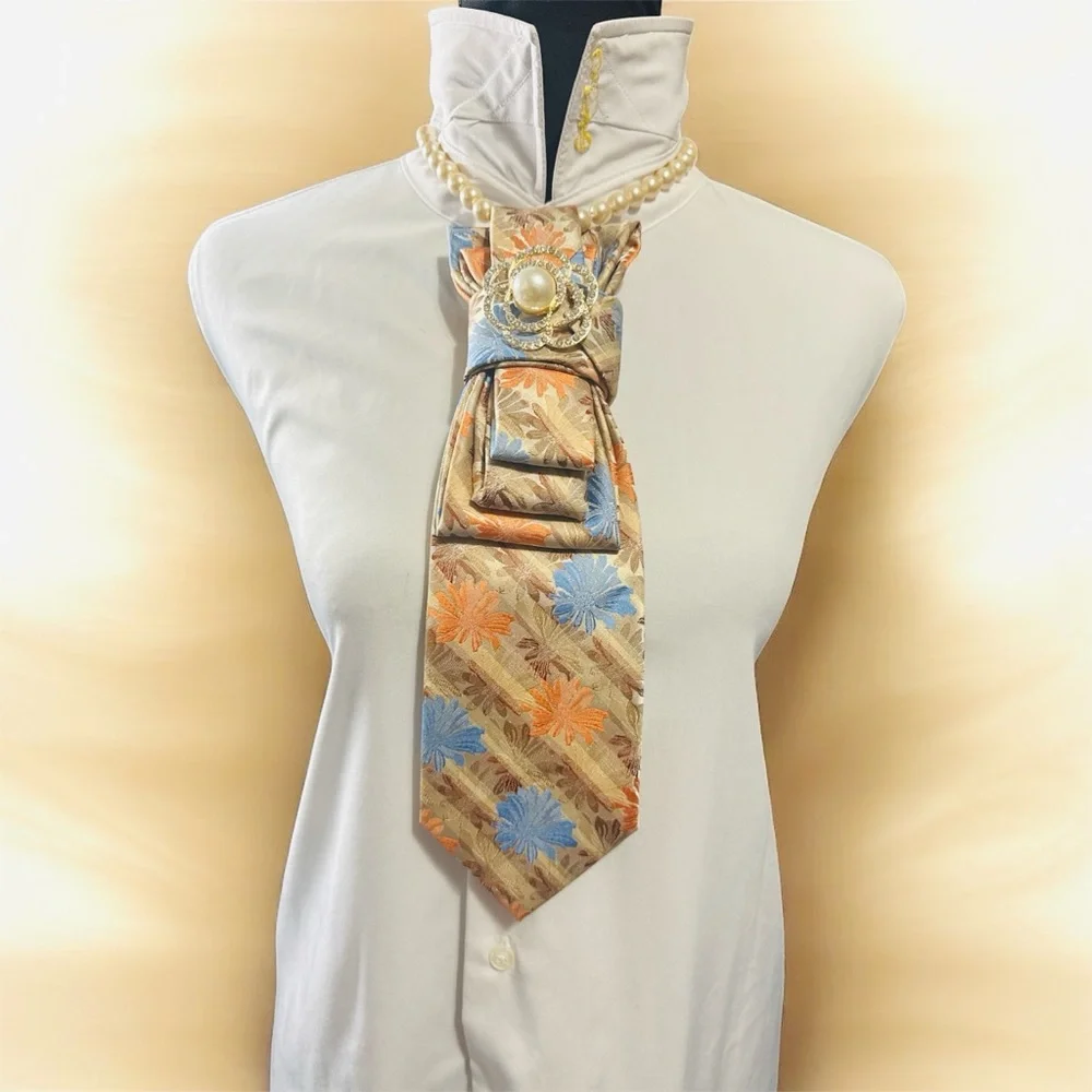 Elegant Floral Necktie with Flower Brooch - Picture 1 of 3